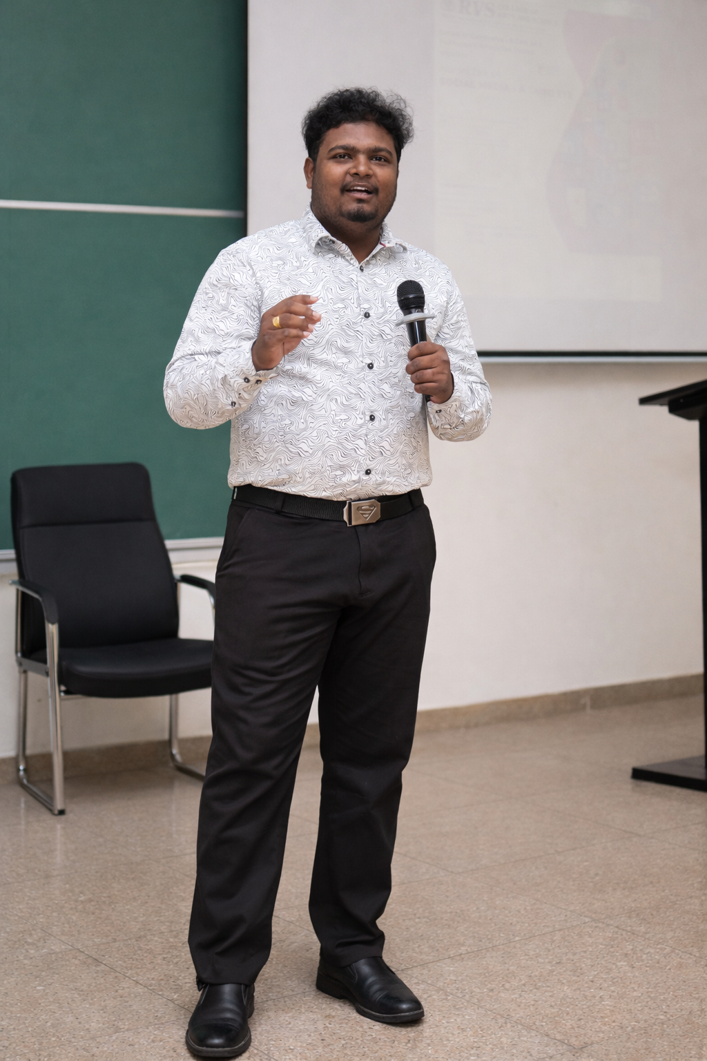 b56d6a82-cf9f-4f92-8f95-e3b214f66f12